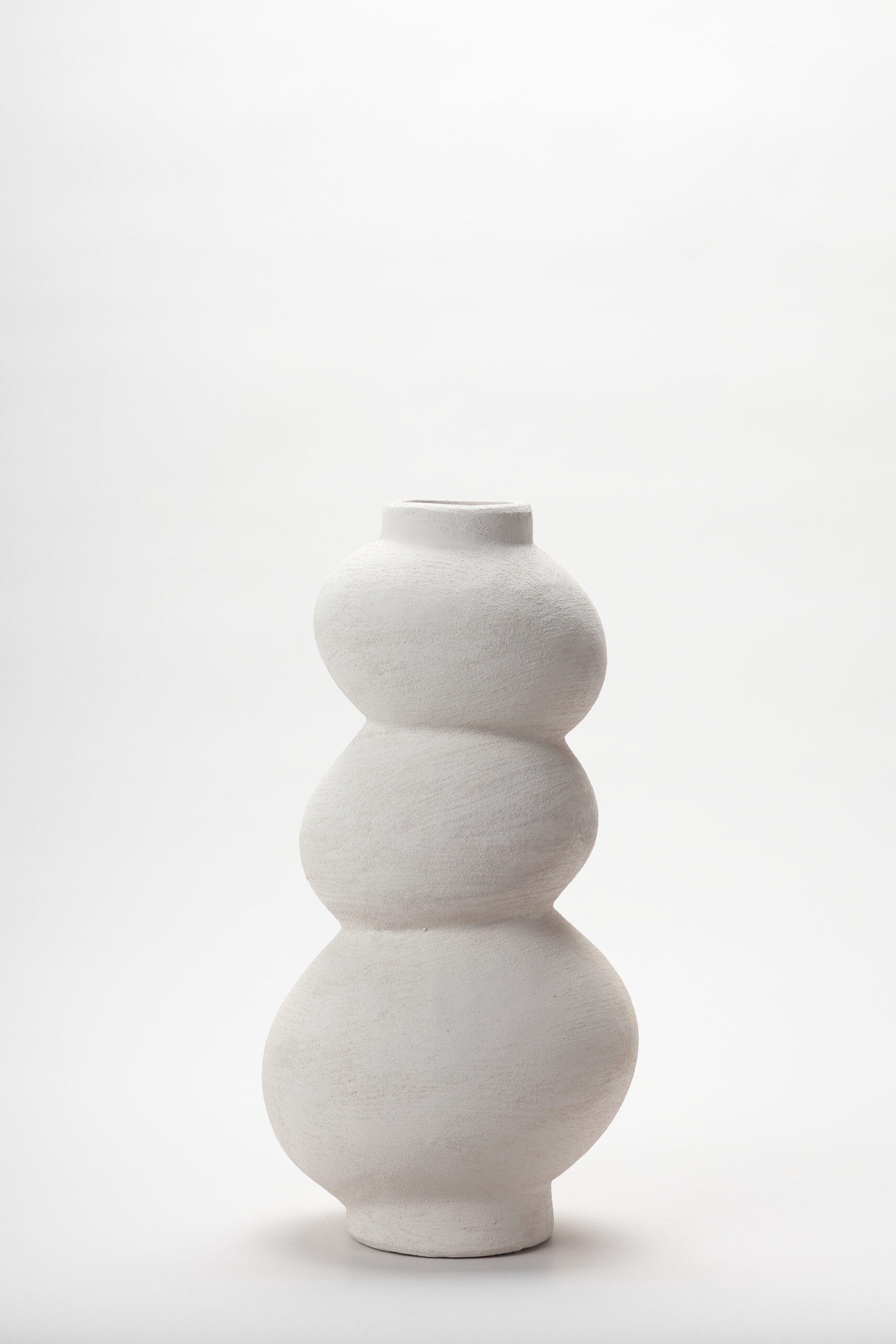 Totem Earthenware Vase (White)